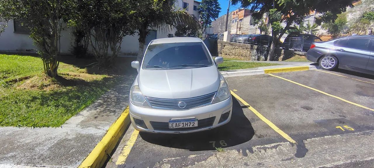 Nissan Tiida TIIDA Sedan 1.8 16V Flex Fuel 4p 2011