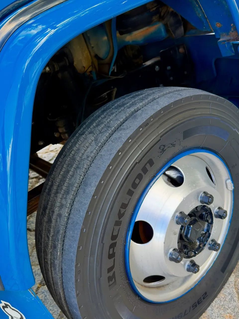 Caminhão 710 Plus carroceria  - Foto 5