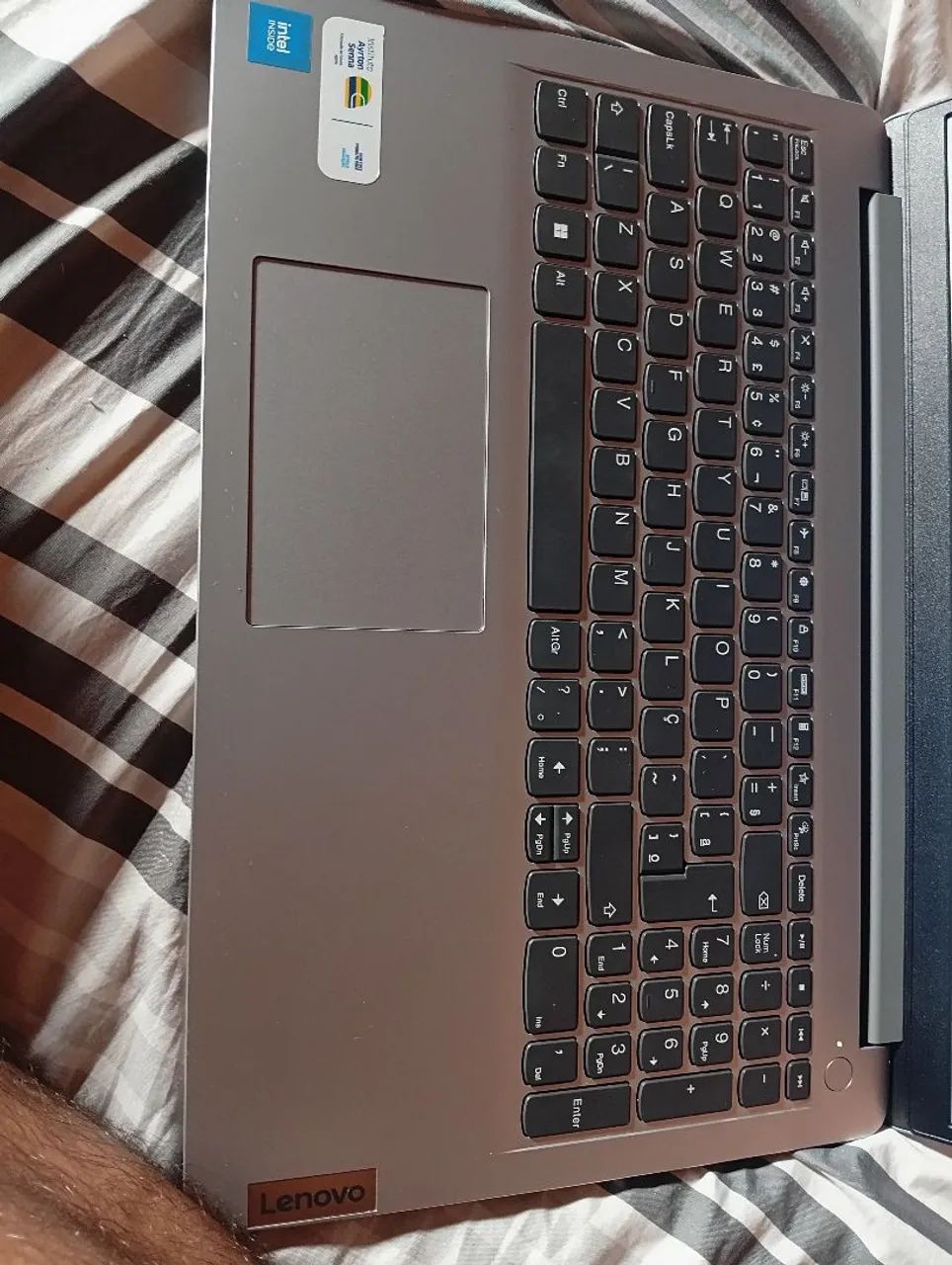 Notebook semi novo - Foto 2