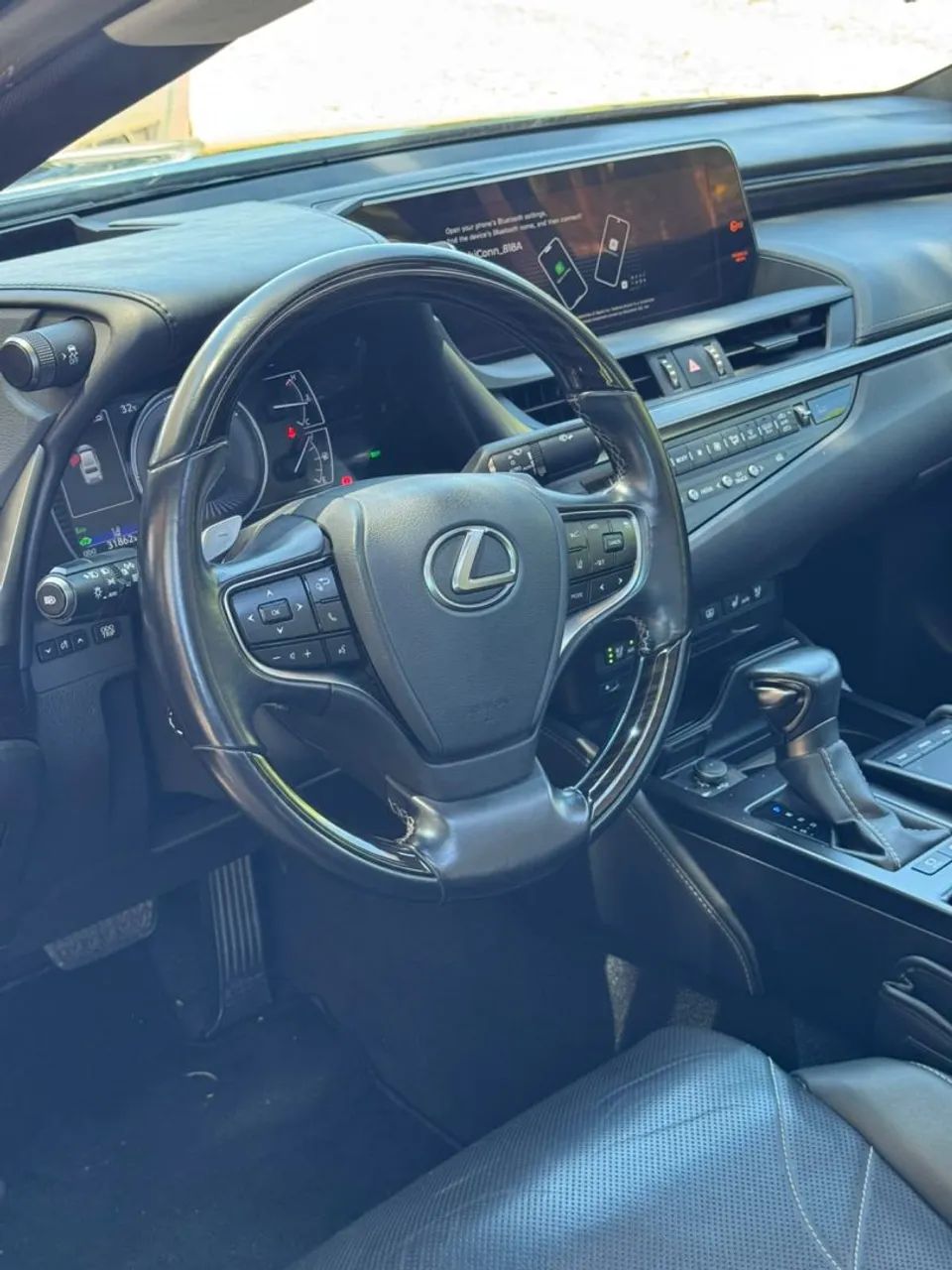 Lexus ES300h ES-300H ES300h 2.5 16V Aut. (hybrid), foto 8 de 11