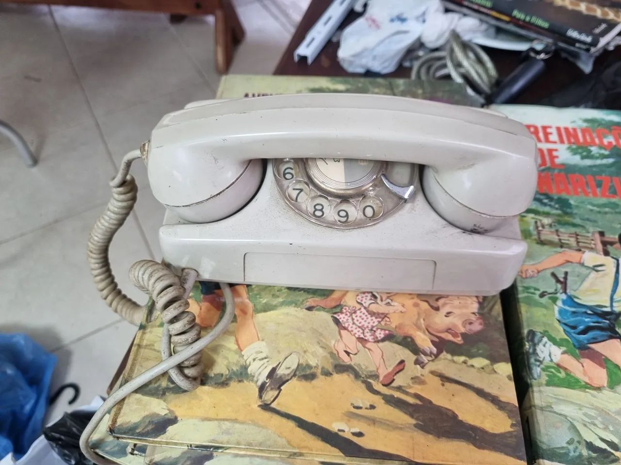 Vendo telefone antigo