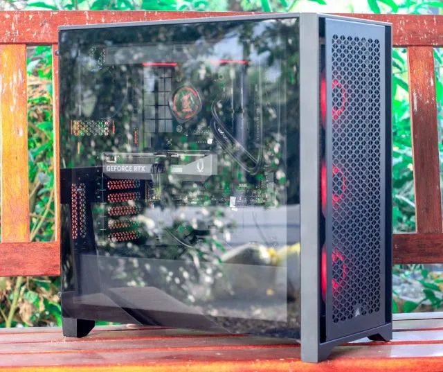 i7 12700K - 32GB - RTX 5060Ti