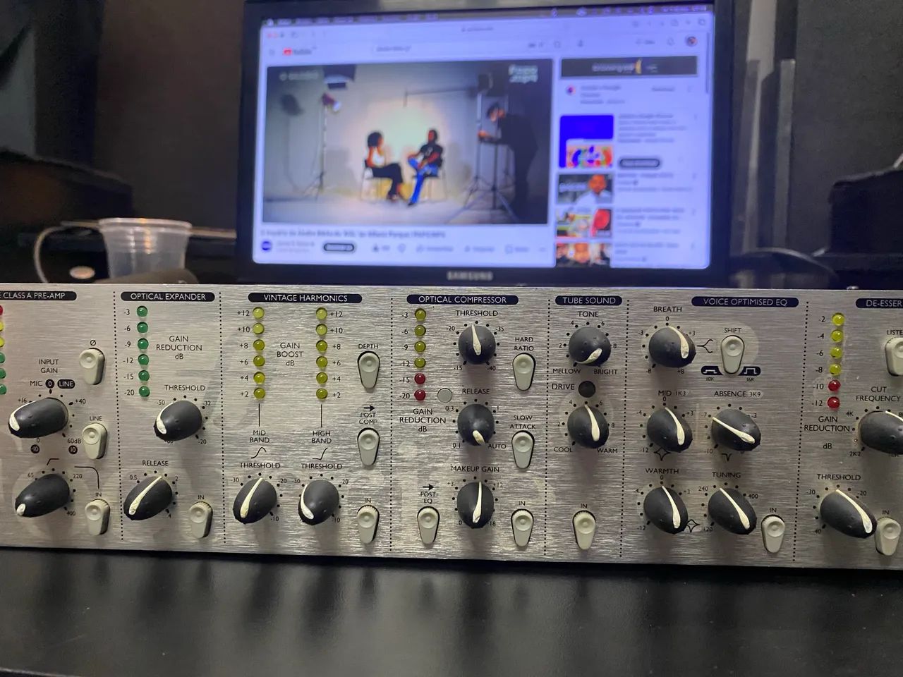 Focusrite Platinum VoiceMaster Pro - Pré + Compressor Analógico