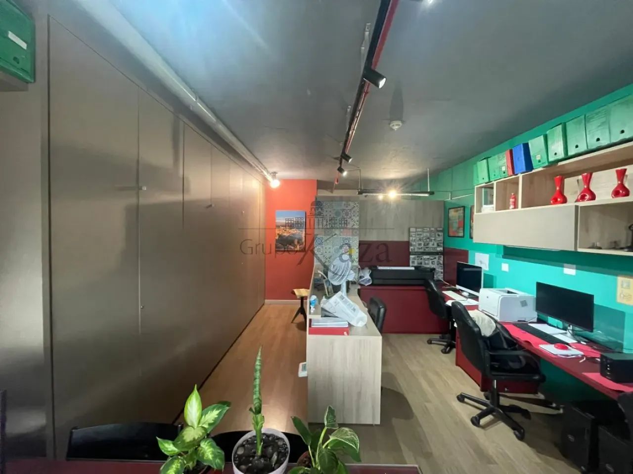 Oportunidade - Sala Comercial - Jardim Aquarius - 34m².