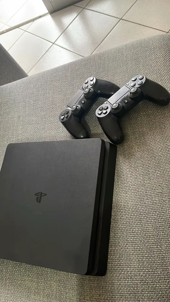 PS4 SLIM 1TB