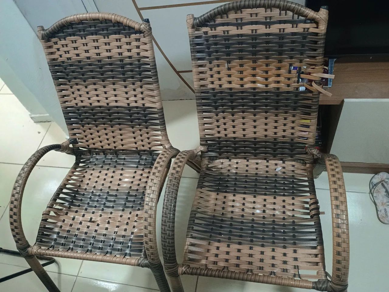 Two Used Lounge Chairs463757523194357761