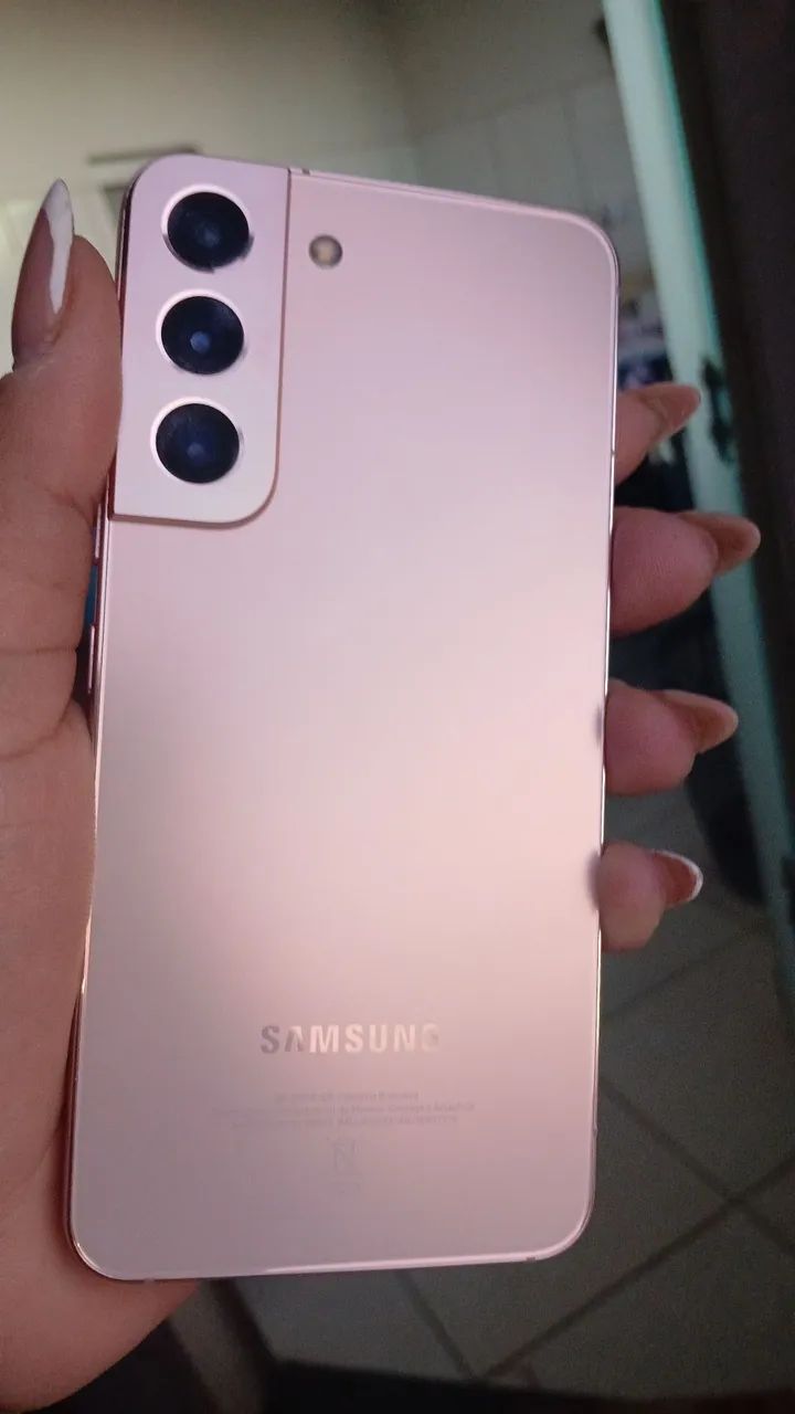 Samsung S22