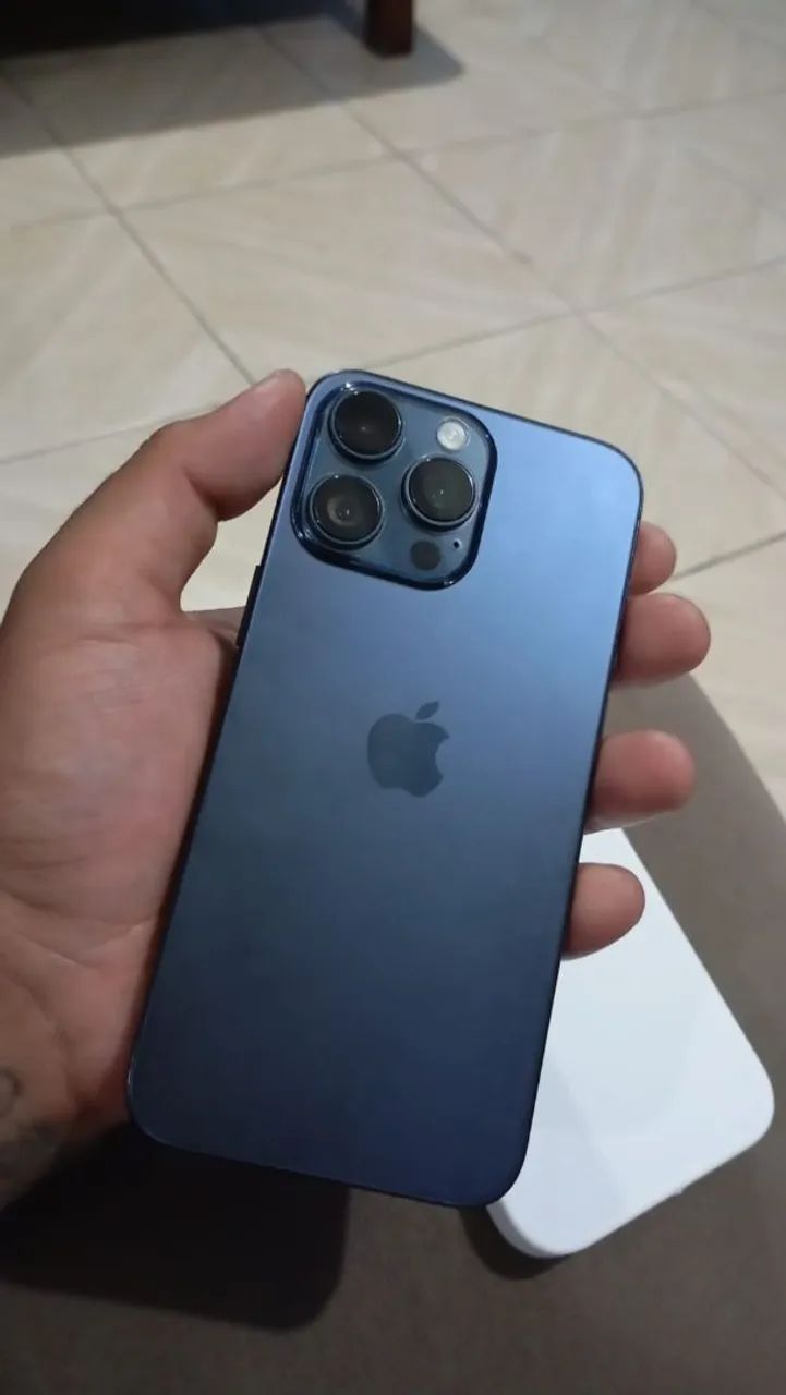 iPhone 15 Pro Max 256GB - Usado