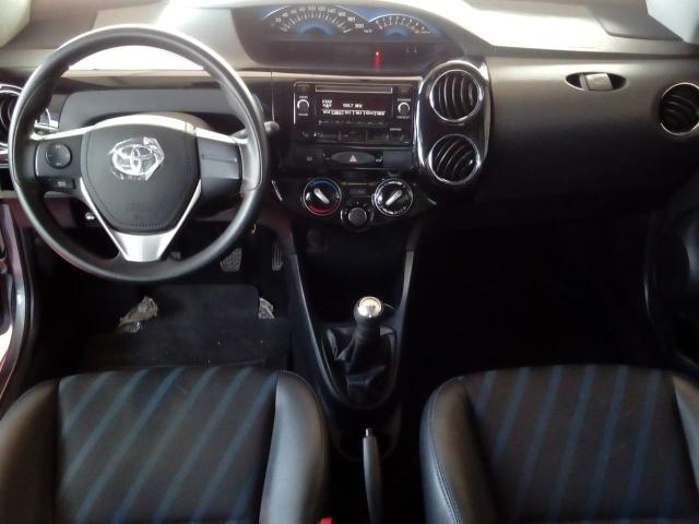Toyota Etios sedan 15/16 - Foto 5