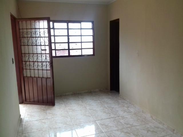 Alugo Casa Próximo Terminal Guaicurus - Foto 9