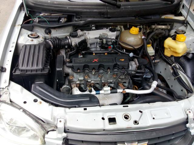 Corsa classic 1.0 flex motor VHC 04 portas