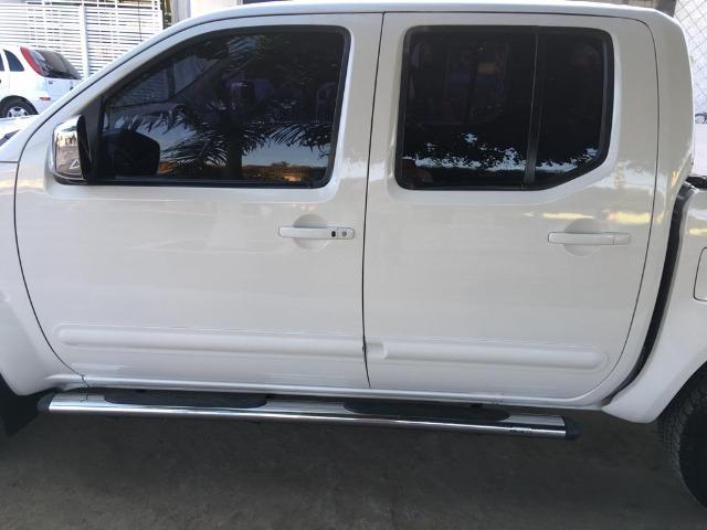 Vendo nissan serie especial platinum 2014 top - Foto 5