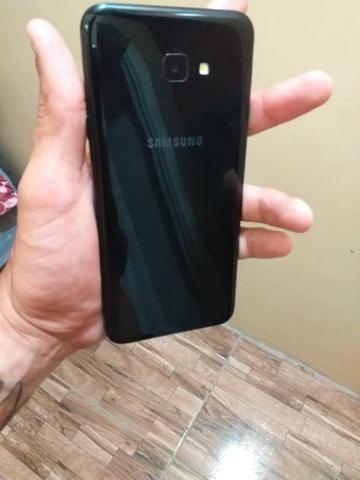 Vendo Celular J4+ 32gb - Foto 2