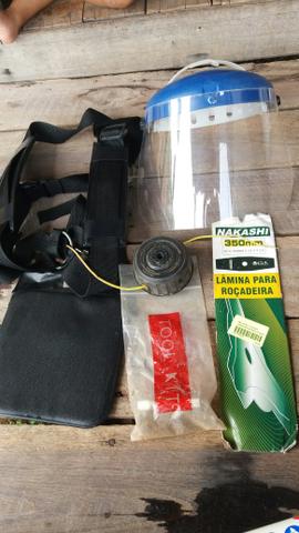Vendo roçadeira semi nova - Foto 6