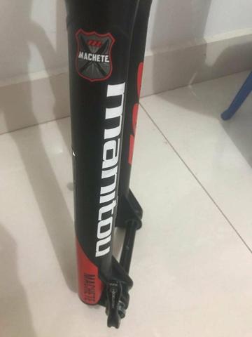 Vendo Suspensão Manitou Machete 29 - 15mm - Foto 3