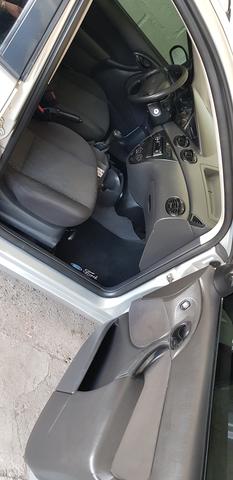 Focus hatch 1.6 Completo Top* - Foto 9