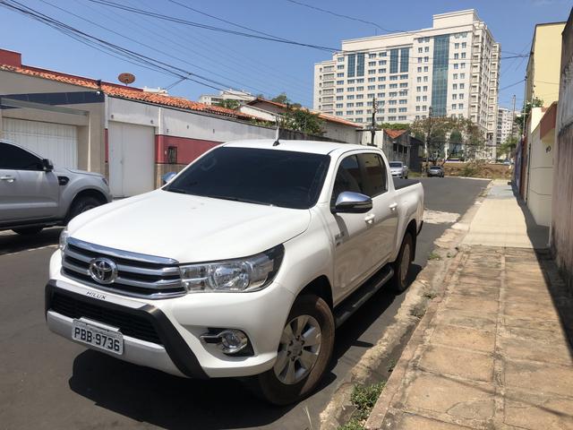 Hilux 17/17 SRV Flex 4x2 Aut - Foto 4