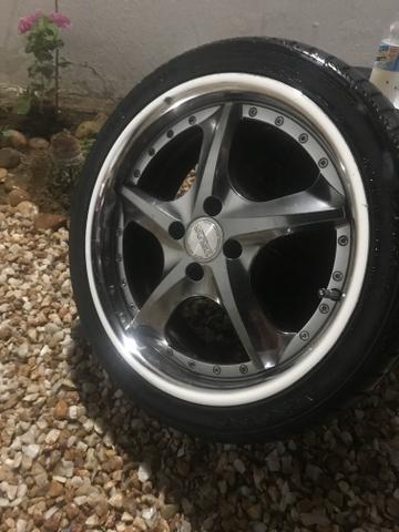 Vendo jogo de roda aro 17 4 furos - Foto 4