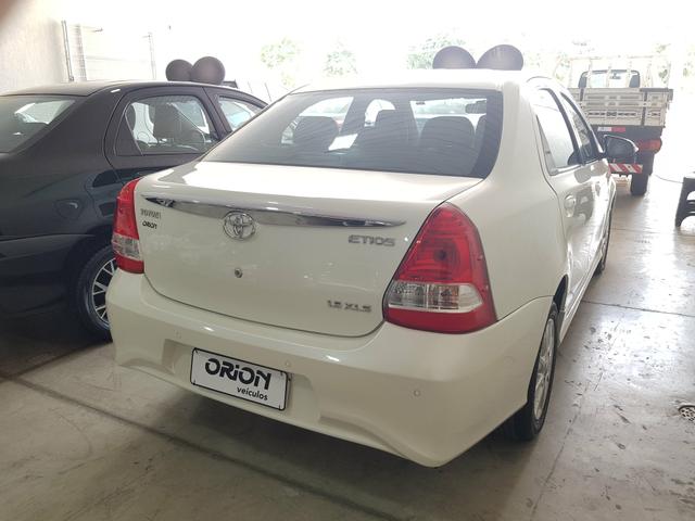 Etios sedan XLS Aut 2018 - Foto 9