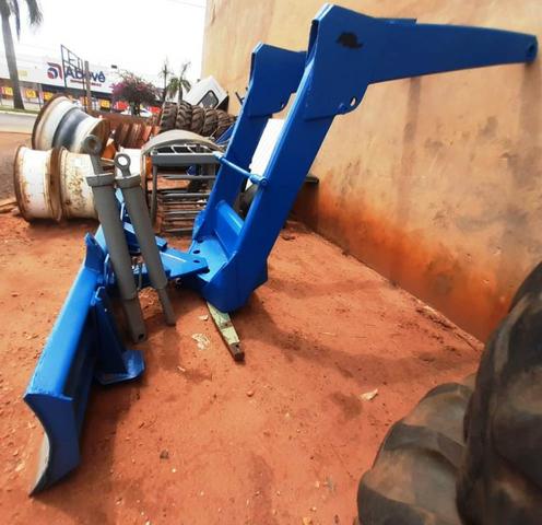 Implemento Trator Conjunto Lamina p Ford Traçados - Nova Andradina - MS - Foto 3