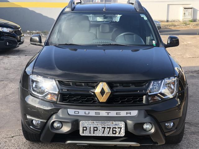 DUSTER 2017 Automática Semi-Nova