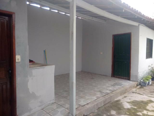 Alugo casa no bairro juçara