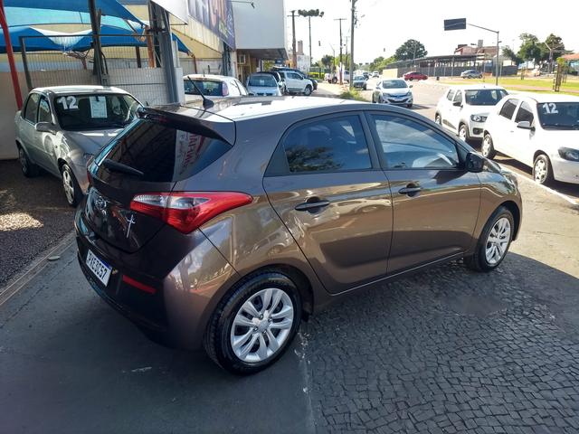 HB20 confort plus 1.0 segundo dono impecável - Foto 4