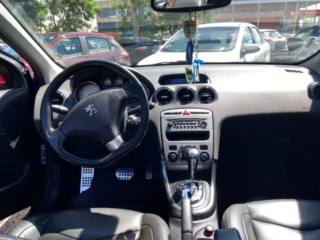 Peugeot 408 2012 feline