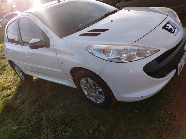 Vendo Peugeot 207 XR completo com134 km rodados