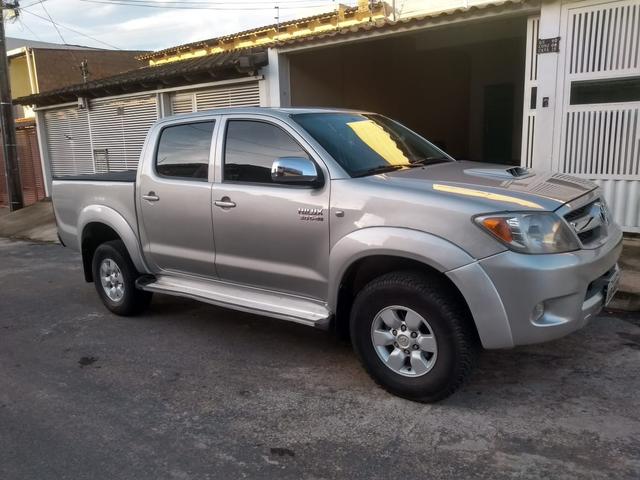 Hilux SRV 4x2 06/06 impecável