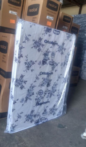 Box casal com colchão D20 novo  - Foto 3