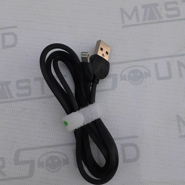Cabo de dados usb. Com entrada lightning. Novo.