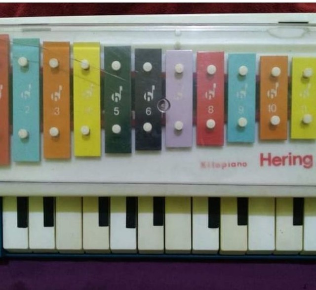 Pianinho Hering Xilopiano Anos 70.