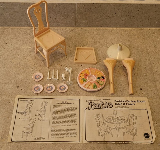 Brinquedo Sala jantar Barbie 1984 c manual original