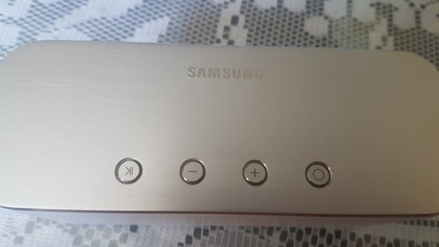 Caixa de Som Portátil Samsung Level Box Bluetooth Speaker Metálico - Foto 4