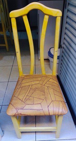 Cadeiras de madeira estofadas - Foto 2