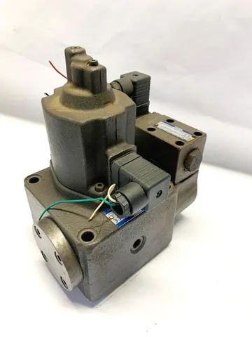 Controlador proporcional de válvula Solenóide YUKEN EFBG-03-125-C - Foto 3