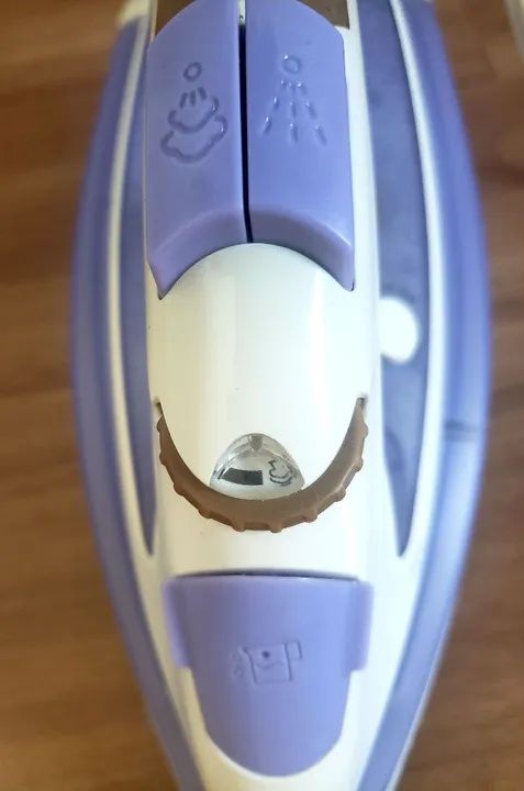  HOJE 30,00.    Ferro à vapor Black decker. Ler descrição  - Foto 6