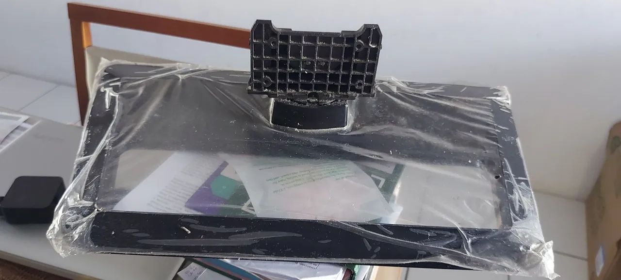BASE / PÉ DE TELEVISÃO 