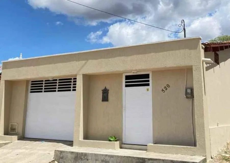 - Casa no Cohatrac