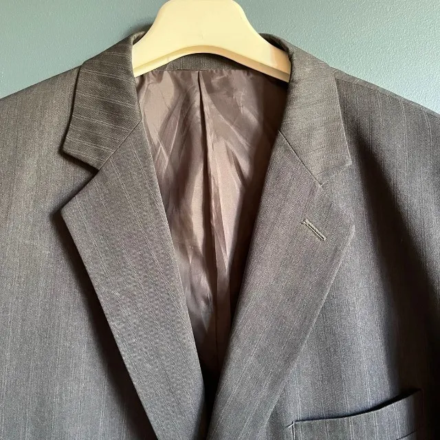 blazer cinza risca de giz