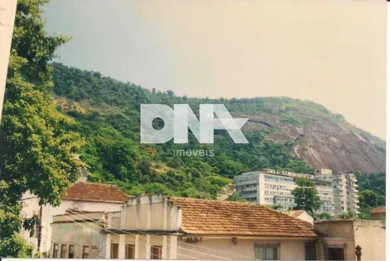 Apartamento : / Residencial / Humaitá