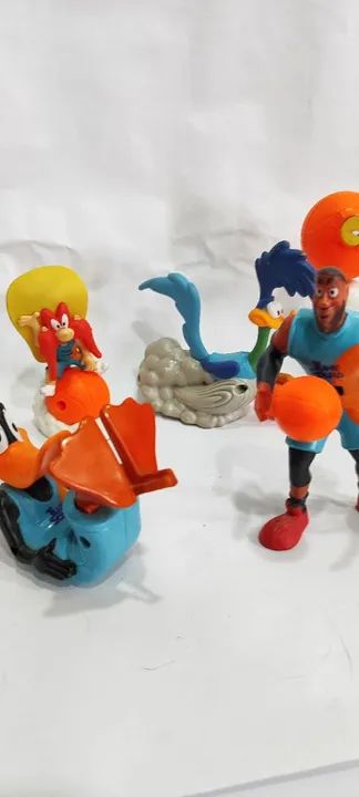 Bonecos Space Jam - Looney Tunes Coleção MC Donald's Usado  - Foto 3
