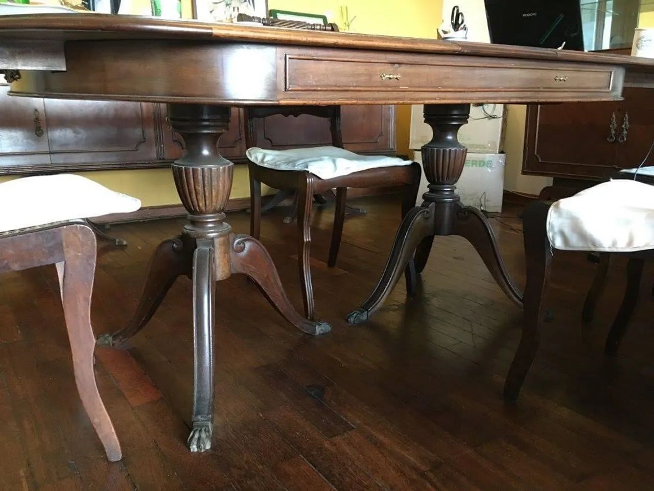 MESA EXPANSÌVEL EM MADEIRA MACIÇA INGLÊSA  - Foto 3