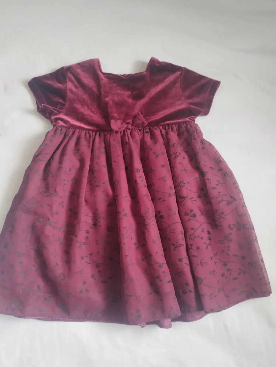 Vestidos, shorts infantis em perfeita condições