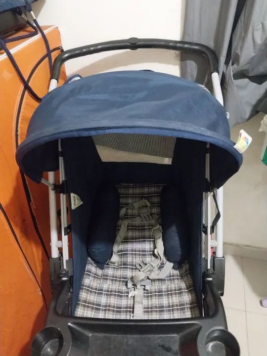 Carrinho de Bebê - Azul - Usado - Foto 3