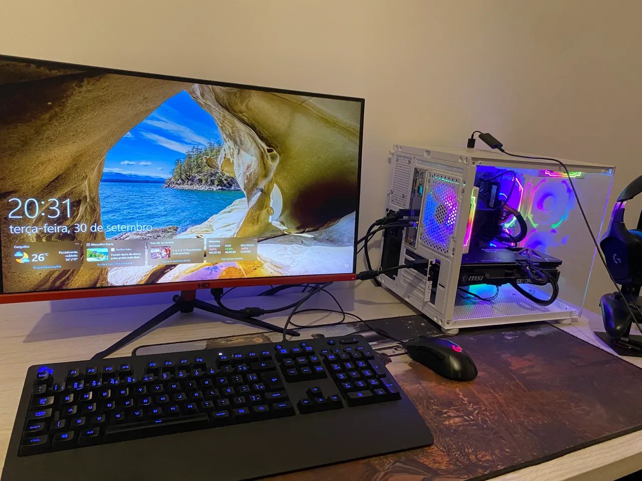 Gaming PC with Intel Core i5-11400F and RTX 3070 + 165Hz Curved Monitor