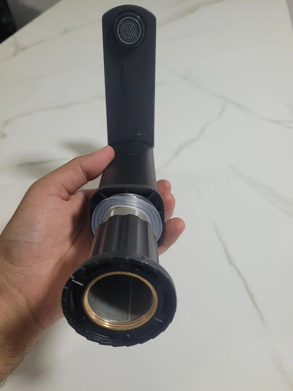 Torneira estilo moderno (dupla saída, quente e fria) - Foto 2