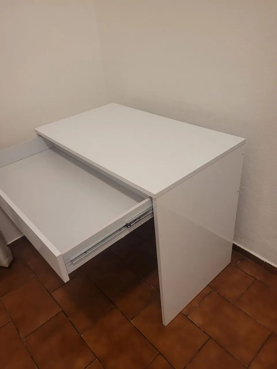 Desk with 1 drawer64960486330753122