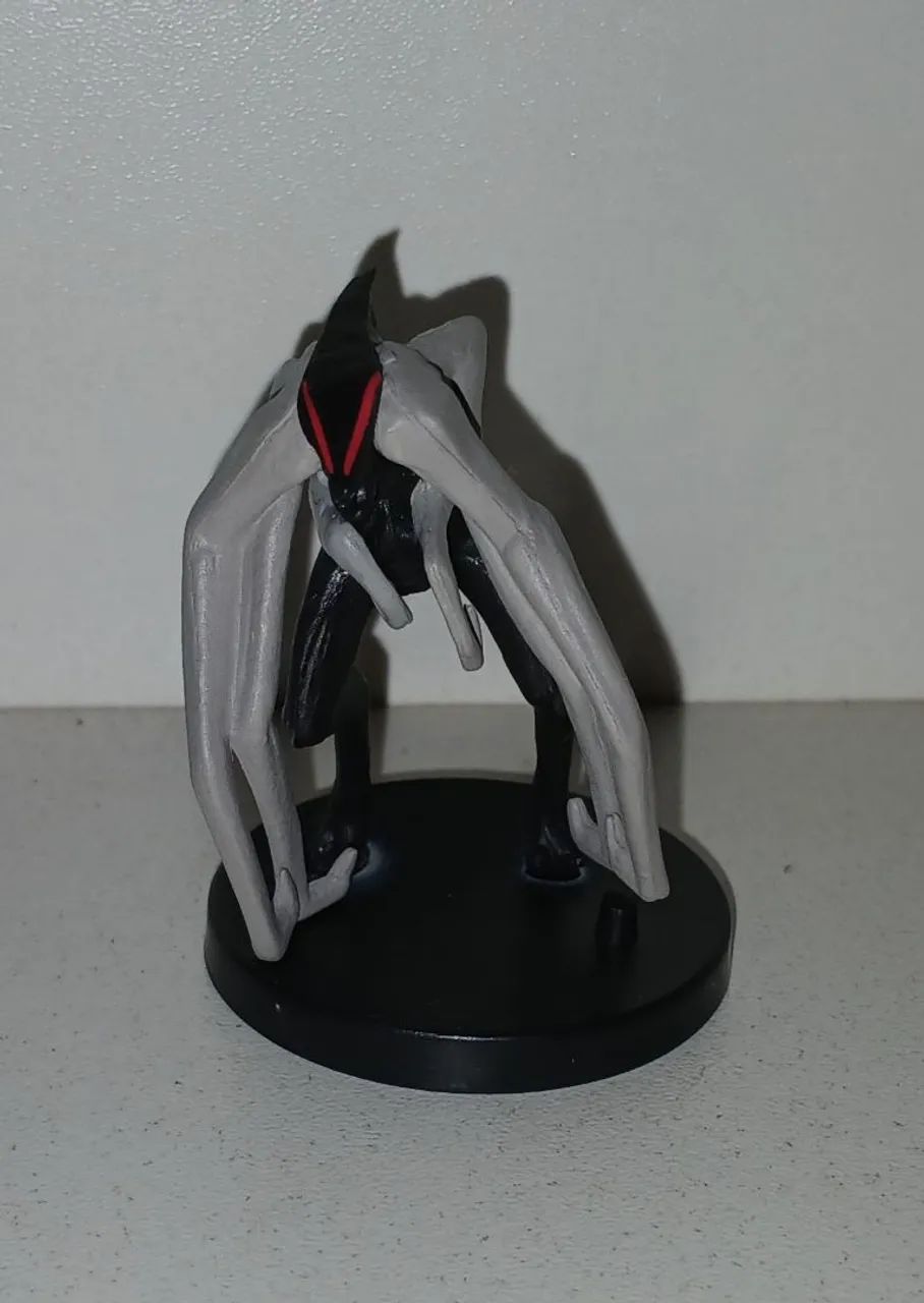MINIATURA MONSTRO MUTO COLADO NA BASE UNIVERSO GODZILLA